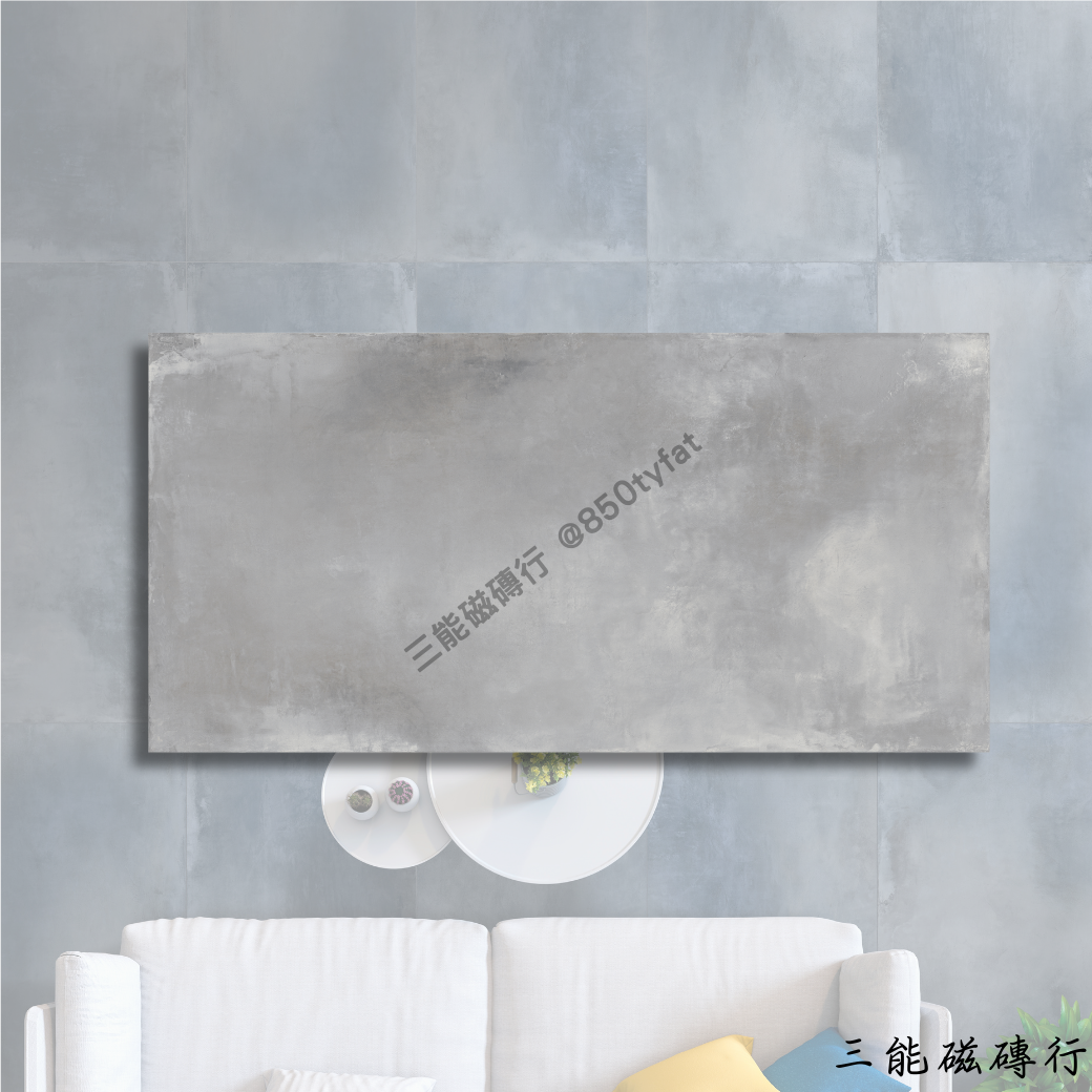 白色清水模風磁磚，柔和紋理，適合現代簡約風格空間