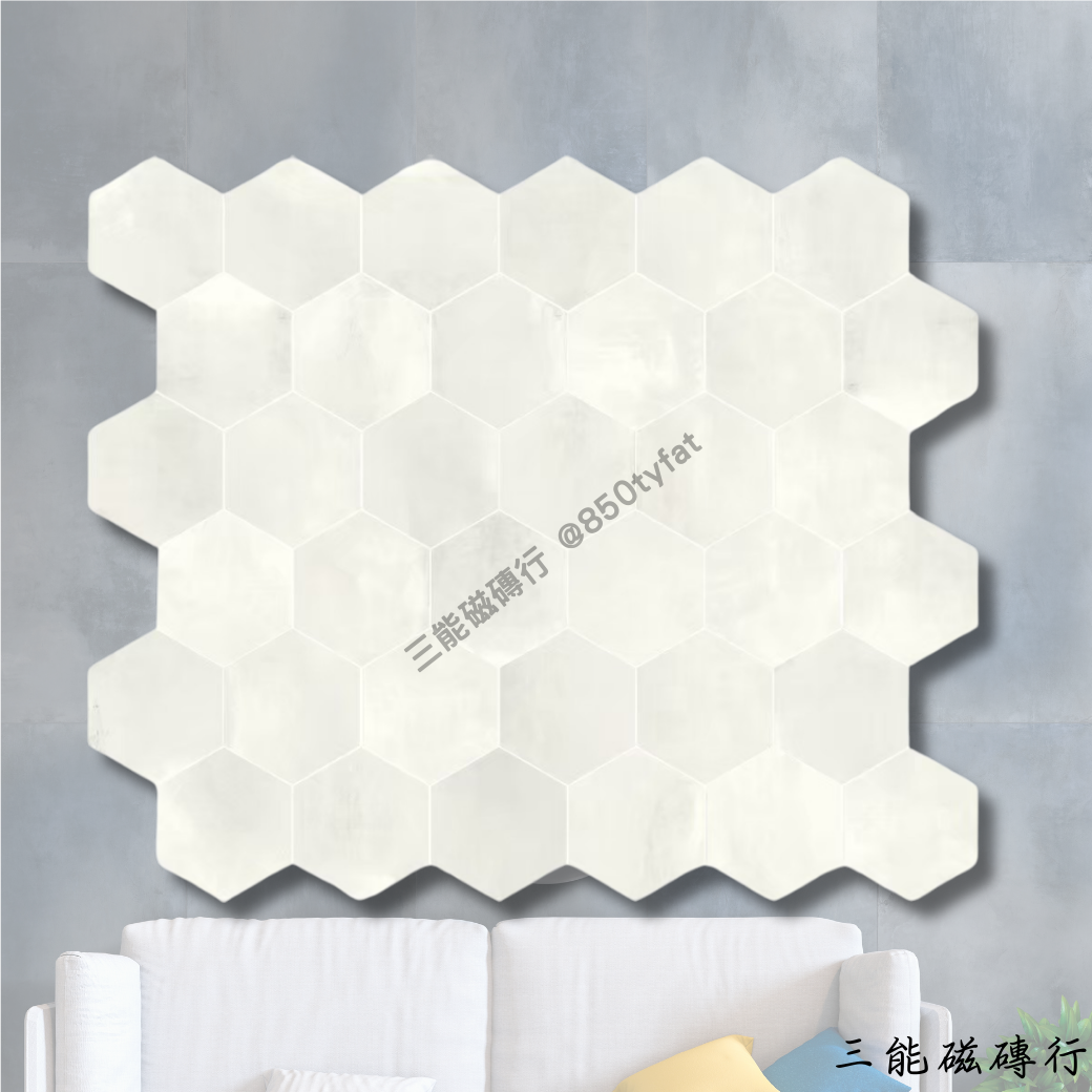 六角形瓷磚，深藍色調，帶有水泥質感與自然色彩變化，適合營造高級感與個性化空間設計，適用於牆面與地面鋪設。