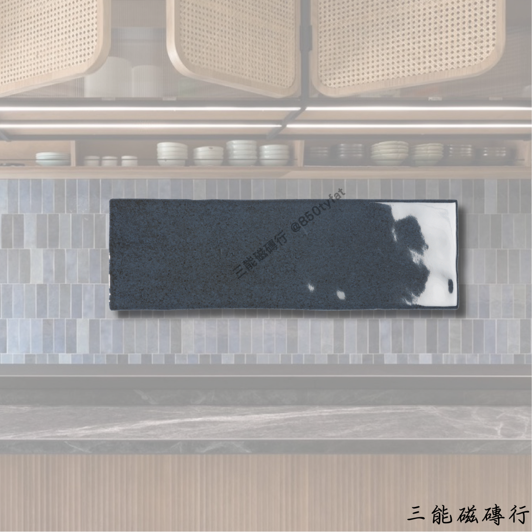 卡特蓮娜 Catalina 系列磁磚展示圖，包含優越白、小川綠、低調灰、高雅粉、森林綠、性格藍與卡特黑七款釉面色系，採用 6.5x20 cm 長條尺寸，由三能磁磚行提供