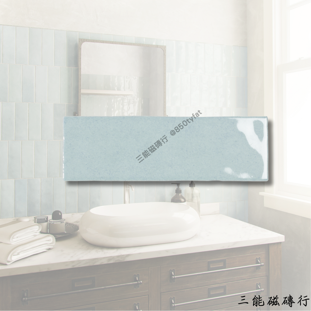 卡特蓮娜 Catalina 系列磁磚展示圖，包含優越白、小川綠、低調灰、高雅粉、森林綠、性格藍與卡特黑七款釉面色系，採用 6.5x20 cm 長條尺寸，由三能磁磚行提供