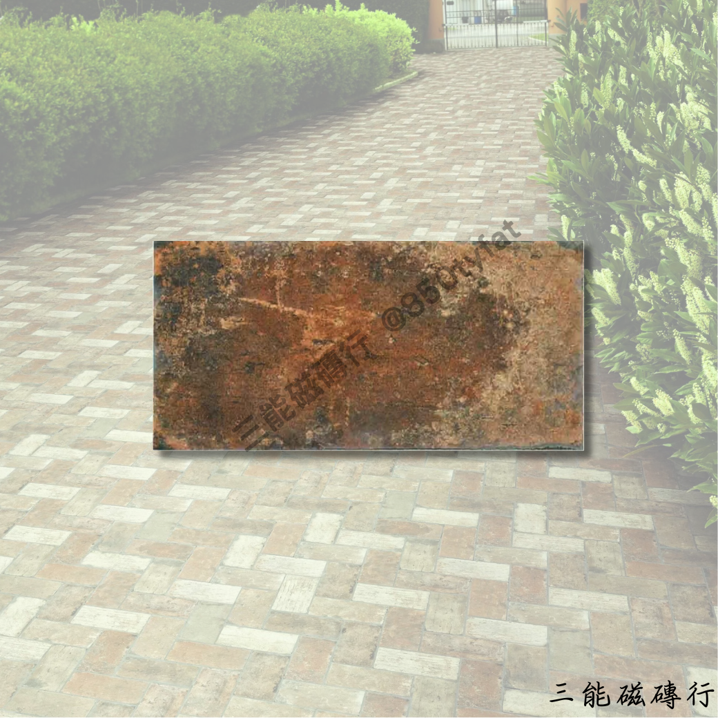 曼哈頓系列磁磚展示，共六款設計，包括紅素磚、白素磚與浮雕文字花磚（STOP、TAXI、PUBLIC PARKING、ROAD WORK），呈現復古街頭風格，適合戶外地坪鋪設。