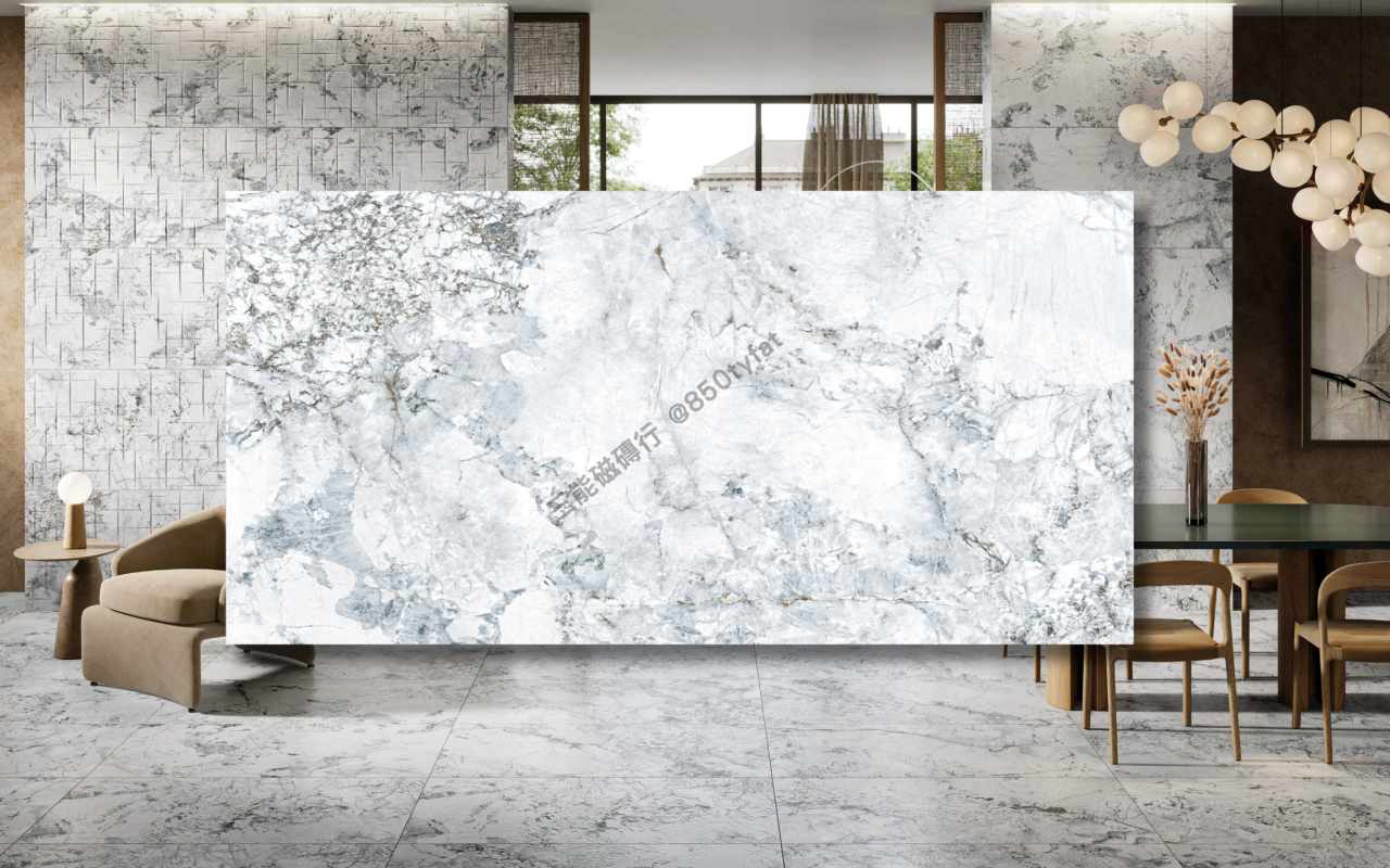 星辰系列磁磚，包含灰藍調星紋與碎石紋理，展現藝術感與夢幻雲母質地，三能磁磚行